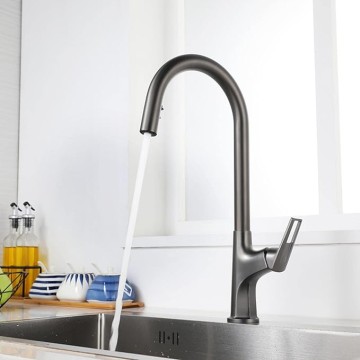 Kitchen Sink s, Soild Brass Kitchen s with 2 Function Pull Down Sprayer 360° Rotation Single Handle Single Hole Kitchen Mixer Tap, Hot and Cold Water Adjustable,Black